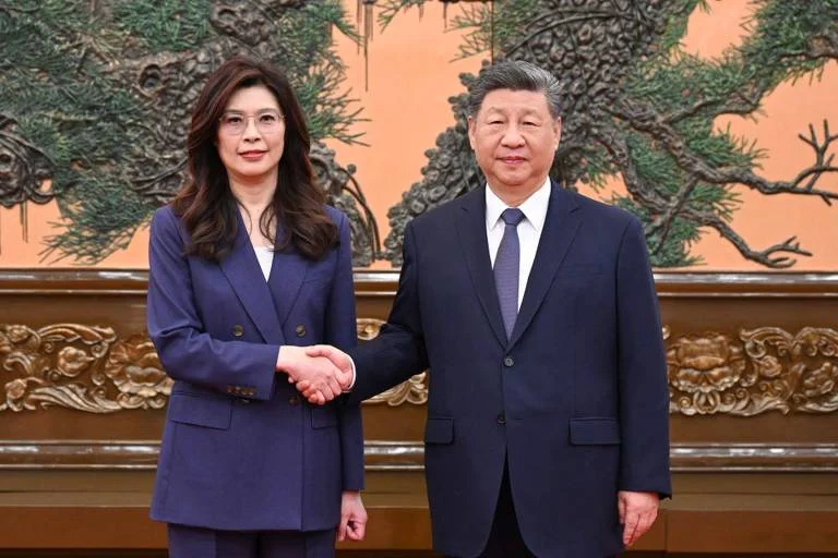 Xi Jinping Encontra Líder da Oposição de Taiwan: Fim da Independência ou Busca por Paz no Estreito?