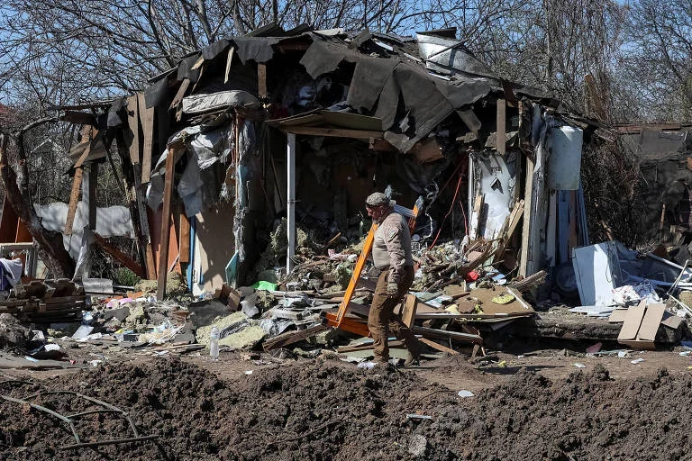 UE Prepara Desbloqueio de R$ 528 Bilhões em Empréstimo para Ucrânia Após Reviravolta Política na Hungria