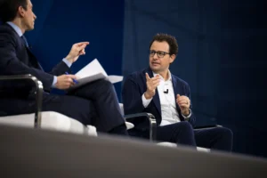 IA Perigosa da Anthropic, Mythos, Desencadeia Alarme Global e Corrida por Segurança Cibernética