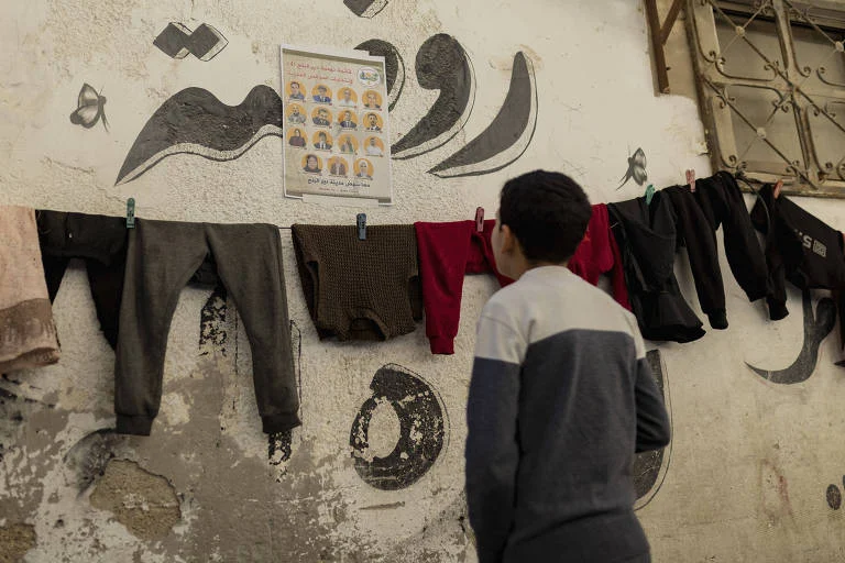 Primeira Eleição Local em Gaza em 20 Anos: Deir al-Balah Vota em Meio a Ruínas e Esperança de Mudança