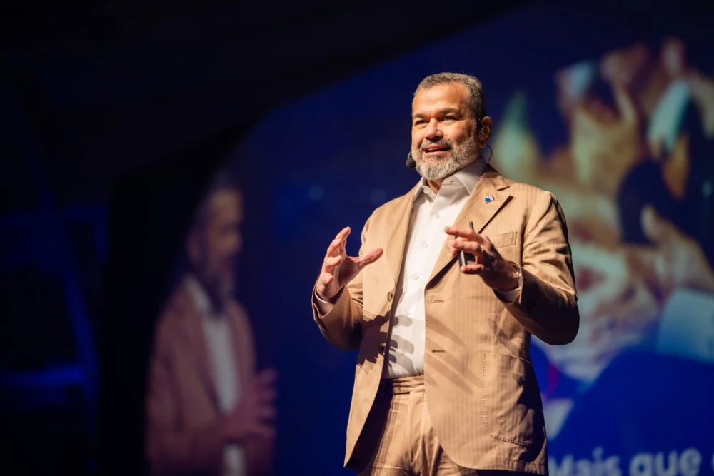 RE/MAX Vendida por US$ 880 Milhões: CEO do Brasil Explica o Que Muda (e o Que Não Muda) Para Corretores e Franquias