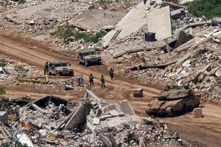 Exército de Israel ameaça atacar Hezbollah ‘além da linha amarela’ no Líbano, elevando tensões na fronteira