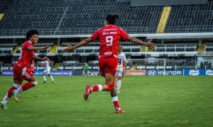Inter goleia Santos fora de casa e sobe para 4º no Brasileirão Feminino, enquanto Sereias da Vila completam 6 jogos sem vencer