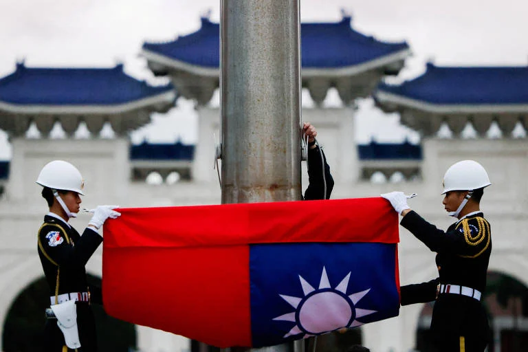 EUA criticam Taiwan por atrasar verba militar crucial contra China: ‘Concessão a Pequim’