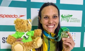 Carol Santiago Brilha em Berlim: Ouro Paralímpico Impulsiona o Brasil a 37 Pódios Históricos na Natação Internacional