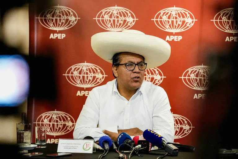 Eleição no Peru em xeque: Pedido de prisão de candidato de esquerda Roberto Sánchez pode mudar jogo eleitoral contra Keiko Fujimori e López Aliaga