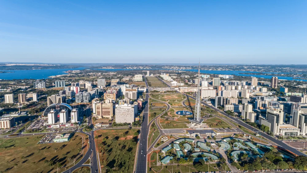Imóveis de Alto Padrão: Brasília e Goiânia Lideram Ranking Nacional, Superando o Eixo Rio-SP