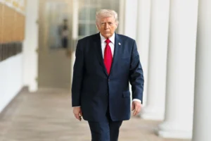 Trump CEO dos EUA: Acordos Incomuns e a Busca por Vitórias Econômicas que Desafiam o Status Quo