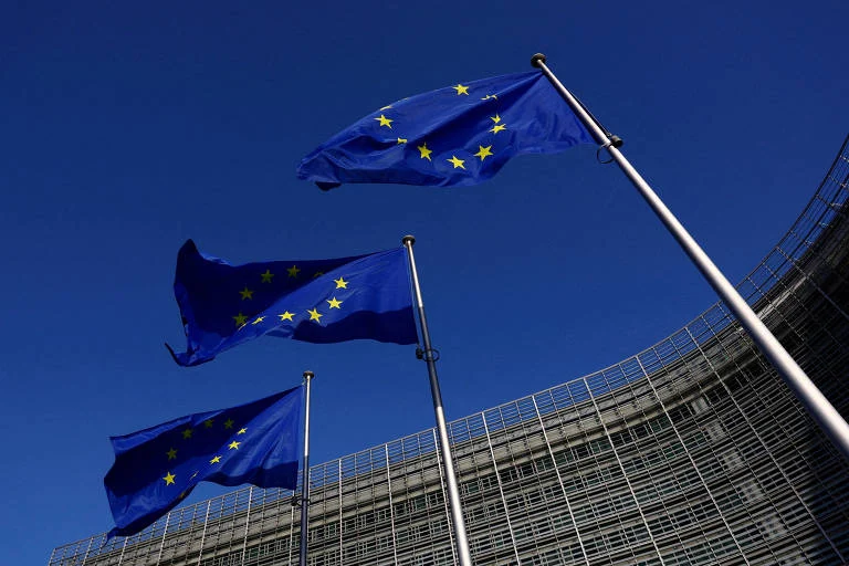Alerta Europa: Repatriação de Brasileiros Quase Dobra em 2025, Entrada na UE Mais Difícil