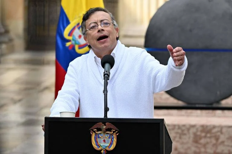 Petro não aceita apuração prévia na Colômbia e alega fraude eleitoral contra seu candidato Iván Cepeda