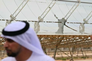 Guerra no Golfo Impulsiona Bilhões em Energia Renovável no Exterior, Mas Ameaça Projetos Domésticos