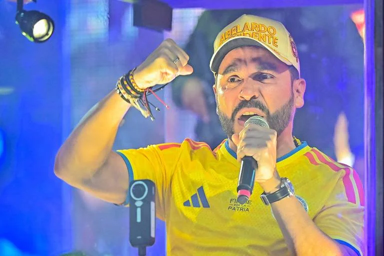 Justiça colombiana permite uso da camisa da seleção em campanha de Espriella após reviravolta