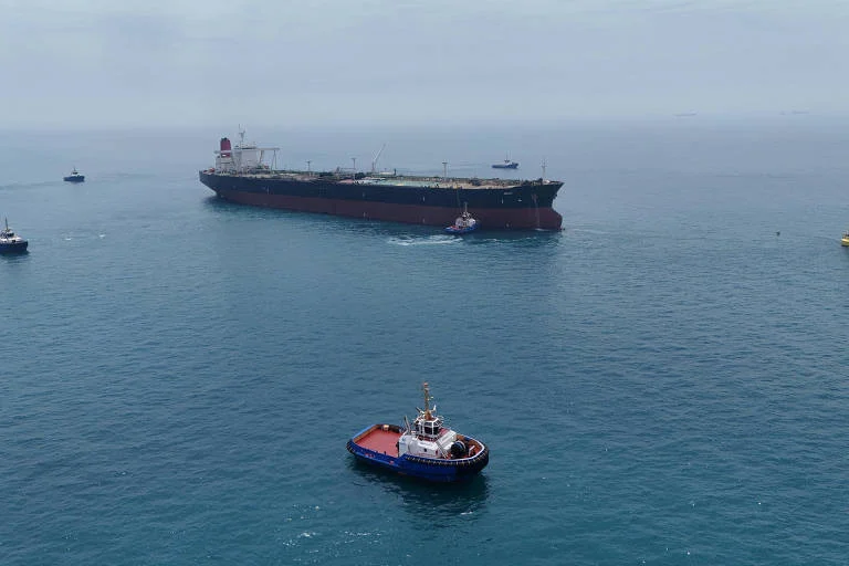 Irã fecha Estreito de Hormuz após ataques dos EUA, elevando tensão no Oriente Médio e afetando o petróleo global