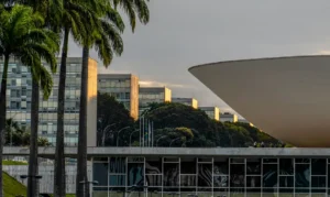 Congresso em Reta Final: PEC 6×1 e PL da Misoginia Travados Antes do Recesso, MP do Frete em Risco
