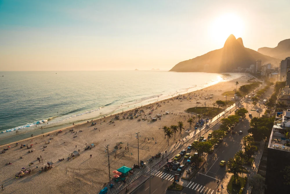 Gafisa em Crise: Venda de Hotel em Ipanema e Fashion Mall para Holding Carioca