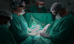 Diretor da OMS Elogia SUS como “Exemplo Mundial”: Brasil Avança na Eliminação da Hepatite B e Fortalece Saúde Universal