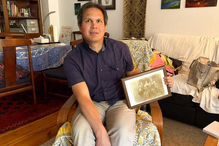 Arquivos Nazistas Revelam Membros do Partido e Abalam Histórias Familiares na Alemanha