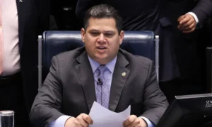 Governo Pressiona Alcolumbre por “Taxa das Blusinhas”: Prazo se Esgota e Fim da Isenção de Imposto de Importação Ameaça Compras Online