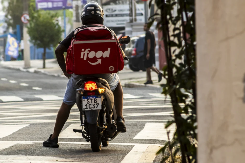 iFood Lança Programa “Rota da Casa Própria” Para Entregadores Alcançarem Financiamento Habitacional e Realizarem o Sonho da Casa Própria