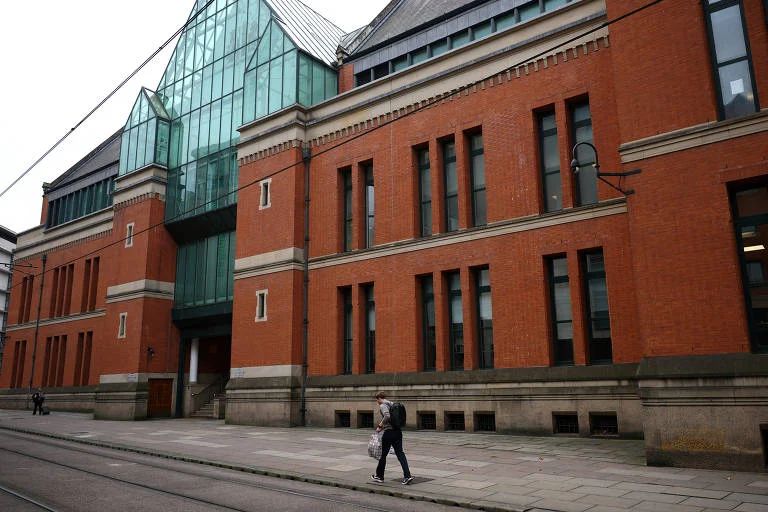 Homem Confessa em Tribunal Britânico Ter Drogado e Estuprado Esposa por 20 Anos, Casos Semelhantes Chocam o Mundo