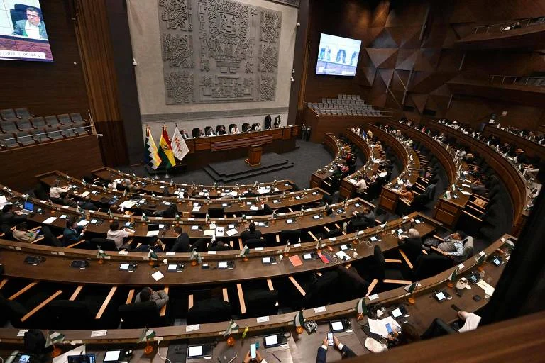Bolívia: Congresso prorroga estado de emergência por 90 dias em meio a temores de retomada de protestos e crise econômica
