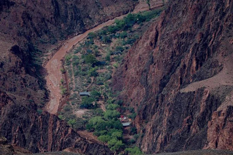 Enchente devastadora no Grand Canyon: como incêndios florestais, seca e El Niño agravaram a tragédia