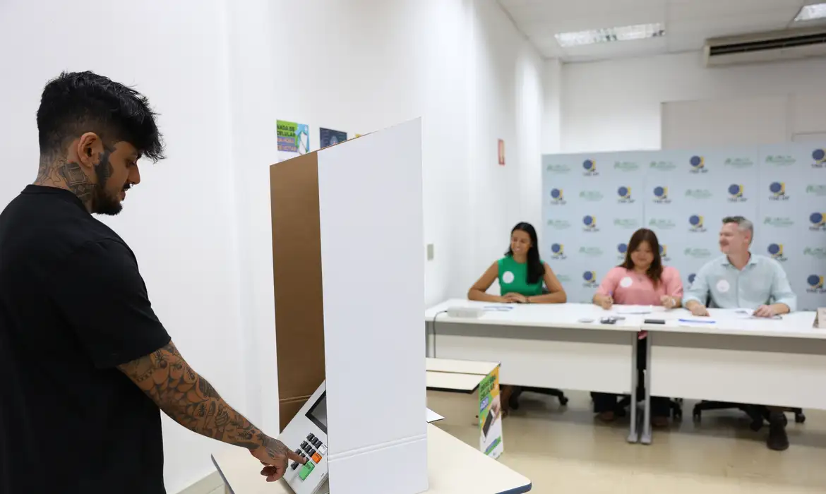 Eleições 2026: Saiba os Horários Exatos de Votação e o Que Esperar no Primeiro Turno