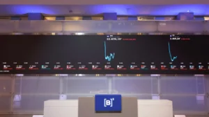 Bolsa de Valores Brasileira Dispara e Dólar Cai Vertiginosamente Após Flávio Bolsonaro Liderar Primeiro Turno das Eleições