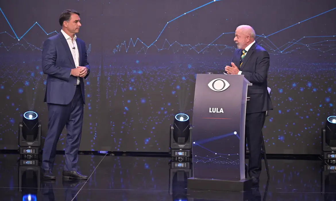 Lula e Flávio Bolsonaro Aceitam Quebra Total de Sigilos Bancários e Fiscais em Acordo Histórico no TSE